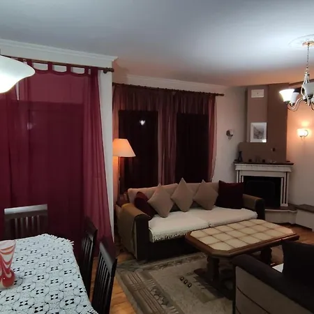 아파트 House In Center Korce